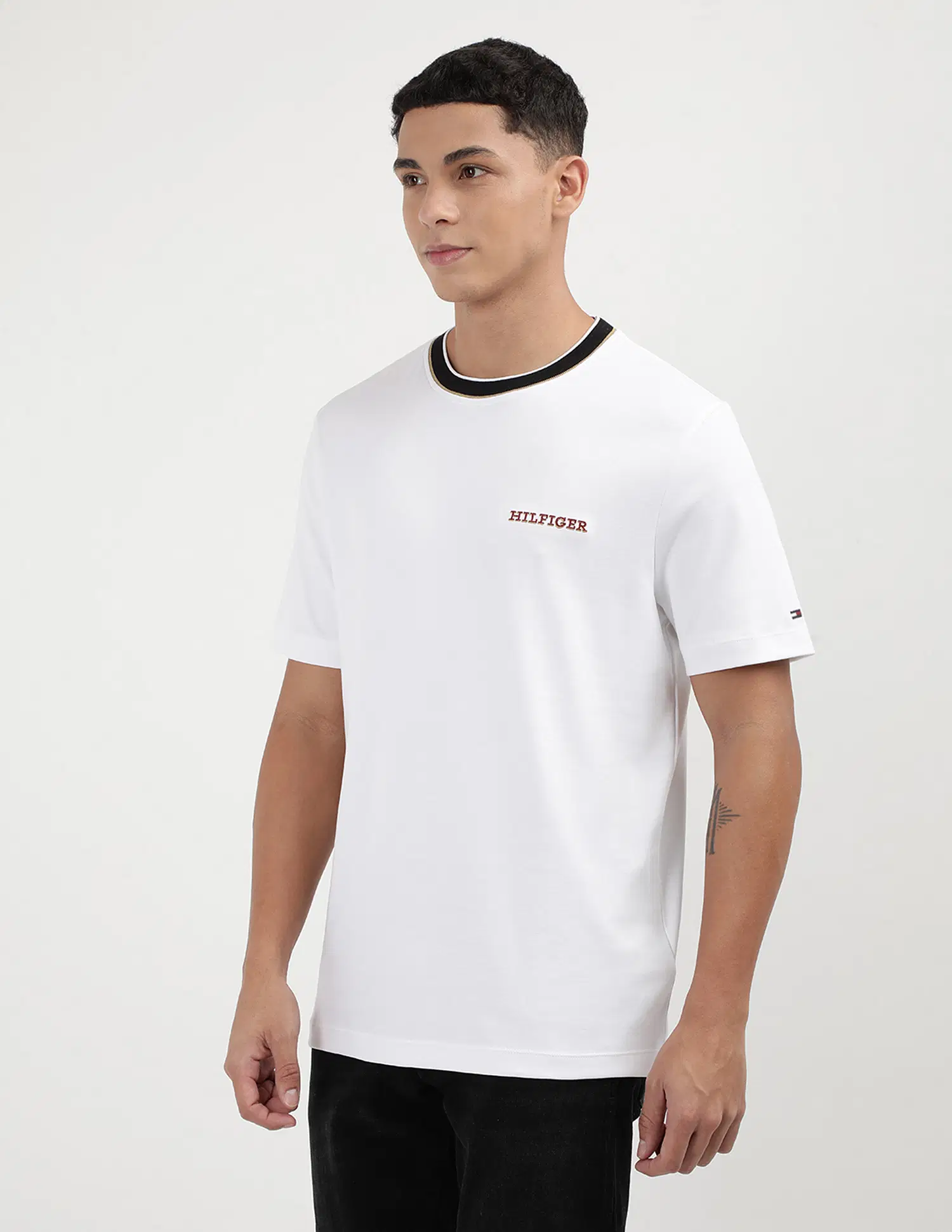 Hilfiger White Round Neck - Image 3